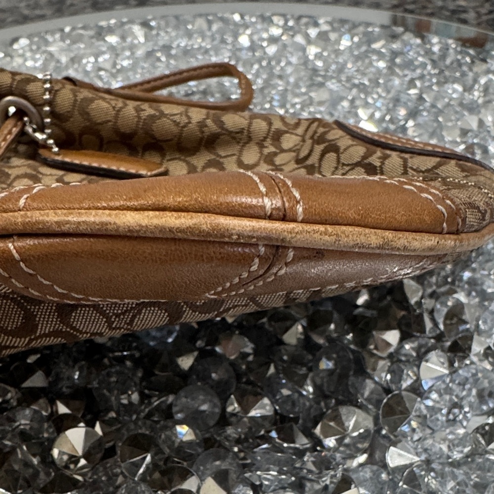 Coach vintage rare Y2K soho Brown Signature drawstring bucket Wristlet - Picture 5 of 16